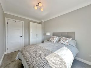 Photo 30- click for photo gallery